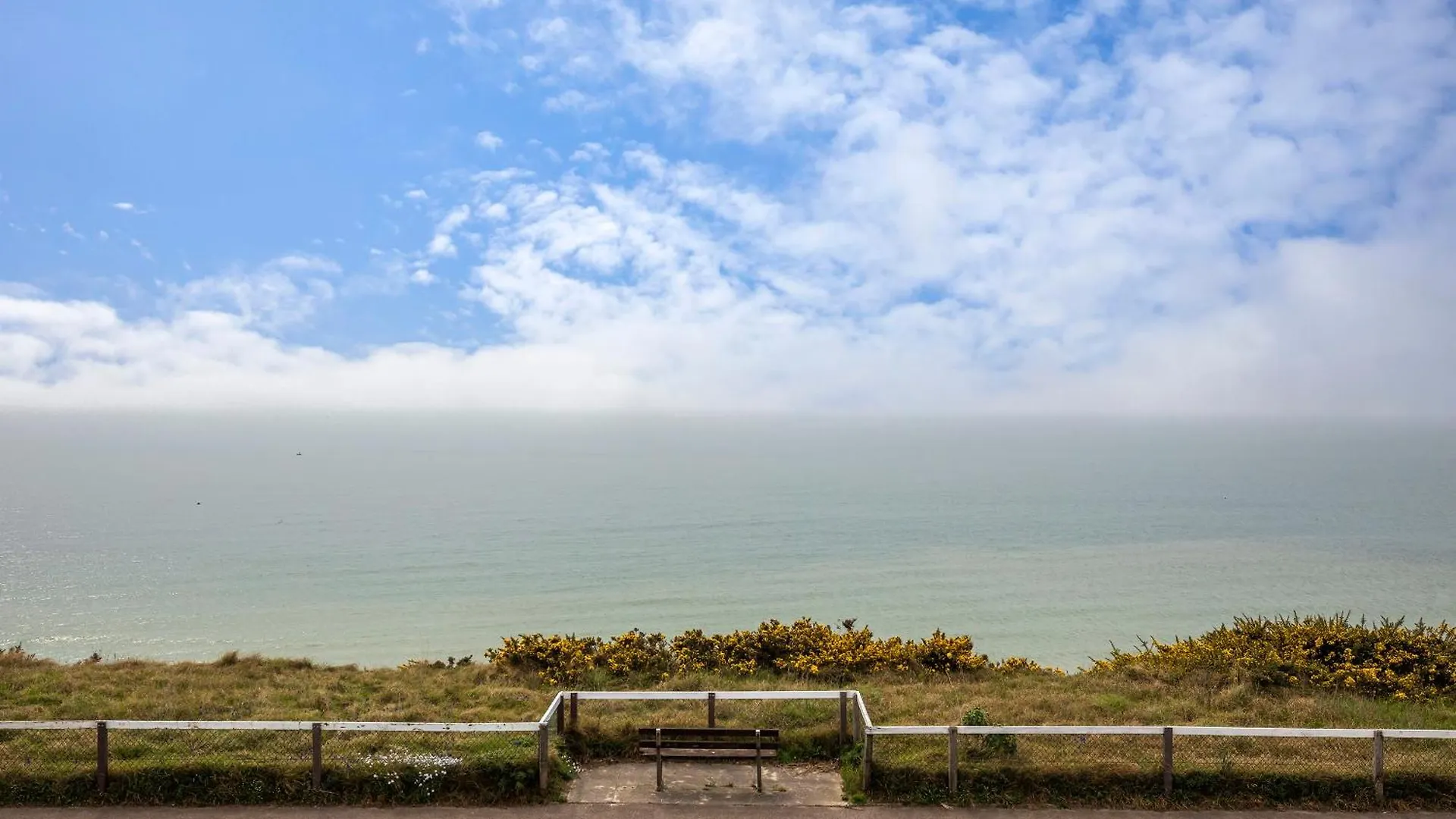 Luxury 3 Bed Apartment- Large Balcony With Seaviews Bournemouth United Kingdom