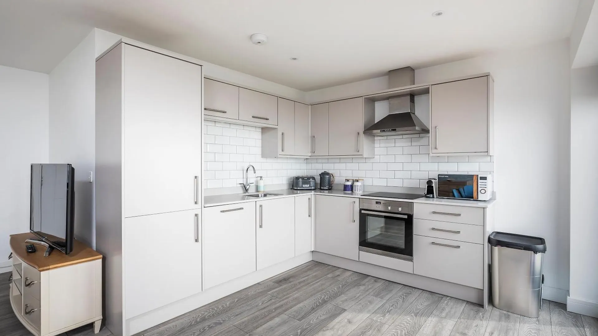 Apartment Luxury 3 Bed Apartment- Large Balcony With Seaviews Bournemouth