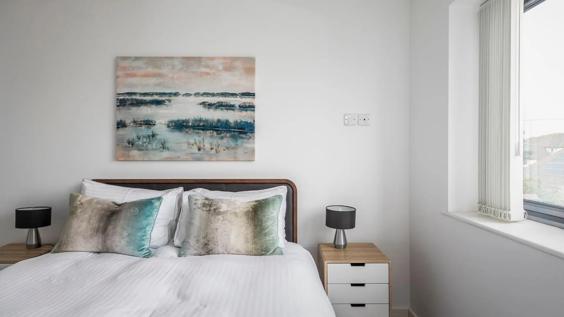Apartment Luxury 3 Bed Apartment- Large Balcony With Seaviews Bournemouth United Kingdom