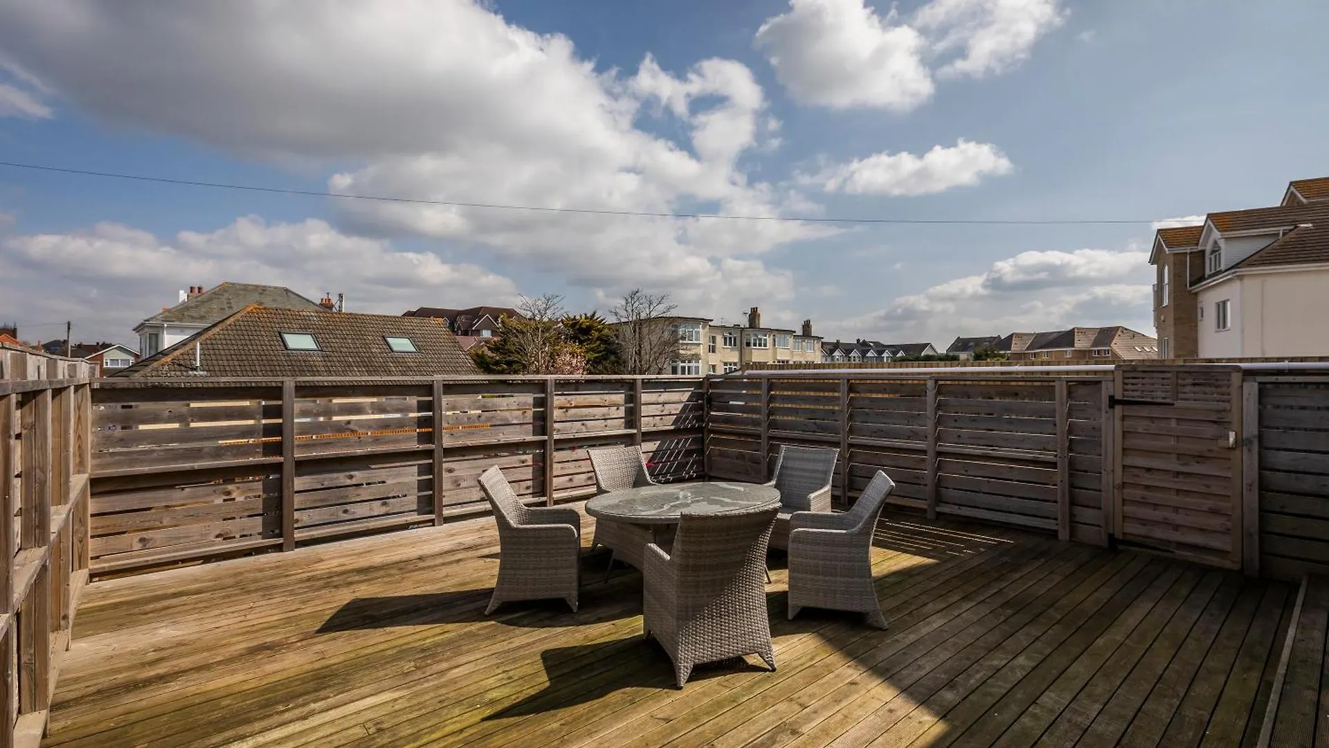 Apartment Luxury 3 Bed Apartment- Large Balcony With Seaviews Bournemouth