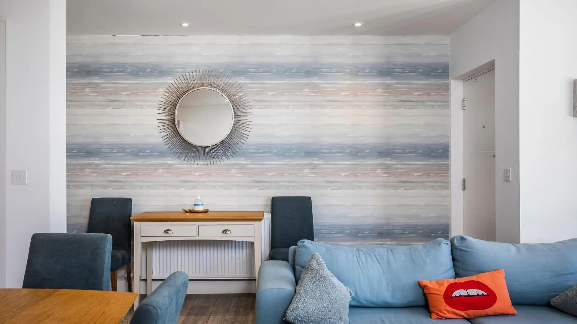 Apartment Luxury 3 Bed Apartment- Large Balcony With Seaviews Bournemouth