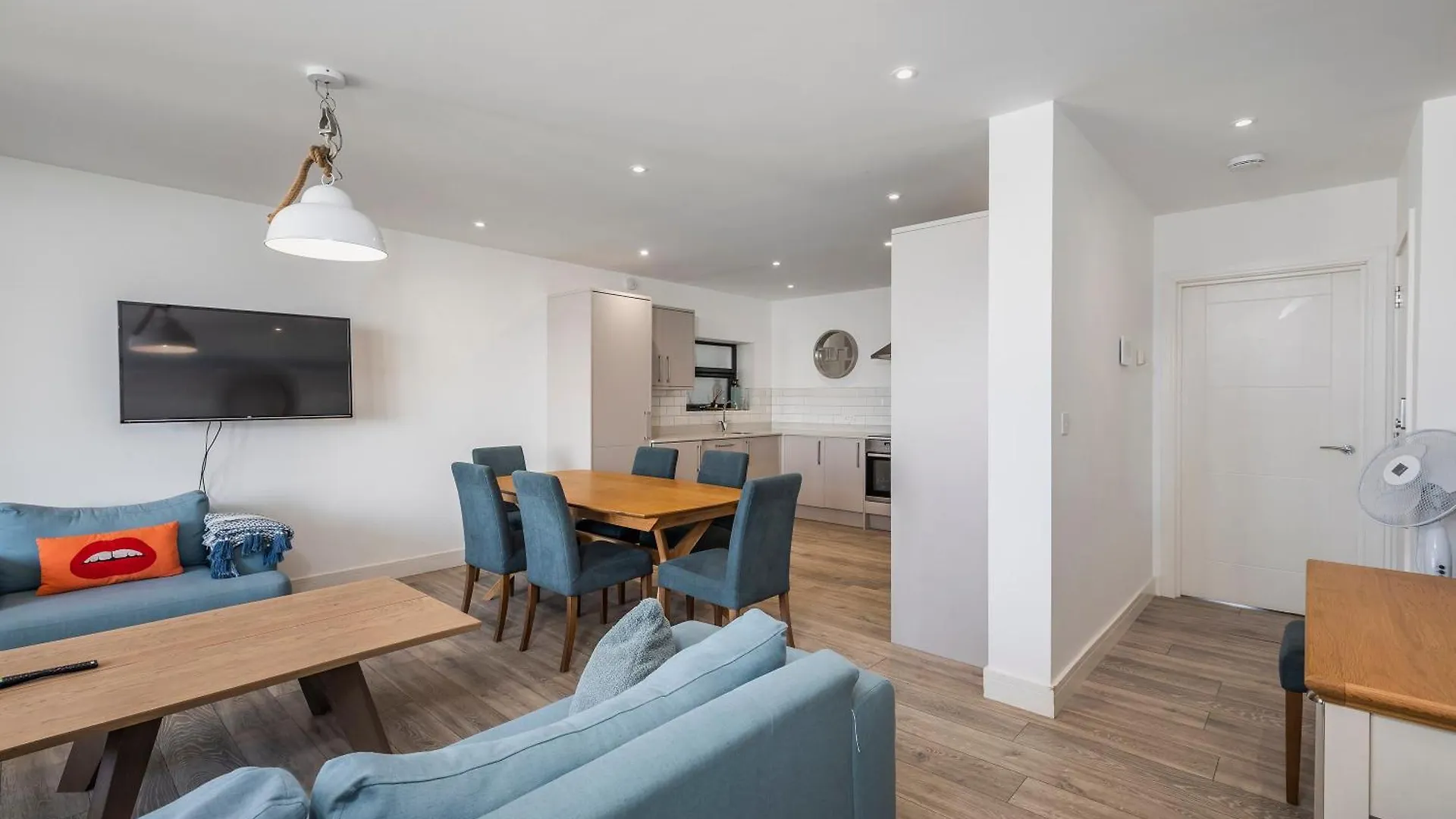 Apartment Luxury 3 Bed Apartment- Large Balcony With Seaviews Bournemouth United Kingdom